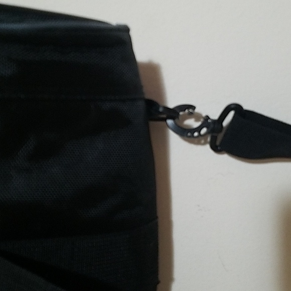 Case - Picture 3 of 7